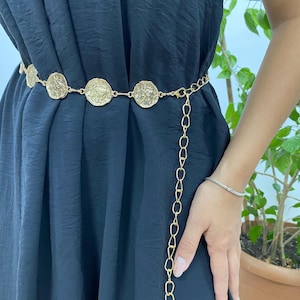 Gold Circle Chain Belt – Adjustable Waist Jewelry Accessory for Dresses & Outfits