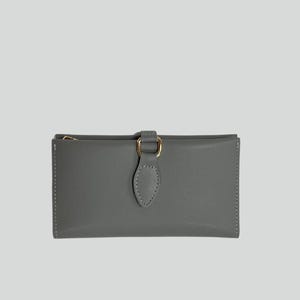 Graue Geldbörse aus Kunstleder mit Schnallenverschluss - schlanke lange vegane Clutch für Frauen, minimalistische Geldbörse