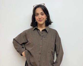 Camisa de algodón a rayas de gran tamaño: blusa holgada con botones para mujer