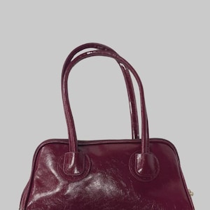 Vintage Burgundy Shoulder Bag – Glossy Vegan Leather Retro Purse for Women