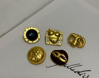 Luxury Button Mix – Set of 5 Gold Metal Buttons with Enamel | Royal Elegance for Haute Couture / DIY Projects/ Tweed jackets