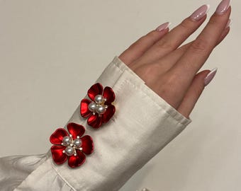 Red Pearl Flower Button Covers: Reusable Shirt Accessories