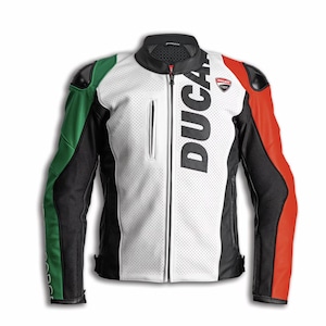 Puede incluir: Chaqueta de moto blanca, negra, verde y roja con la palabra "DUCATI" impresa verticalmente. La chaqueta tiene cierre de cremallera, un peque&ntilde;o bolsillo y un cuello. Las mangas son negras, verdes y rojas.