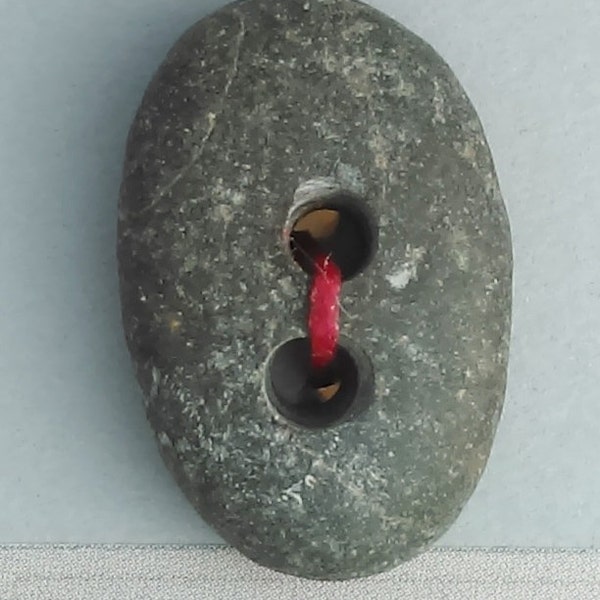 Maine Beach Stone Button  2016 B-149