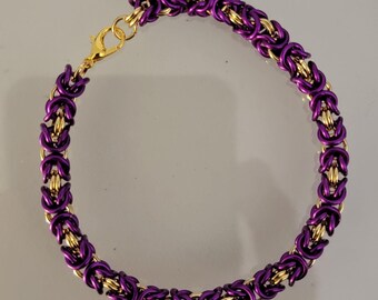Handmade Byzantine Chainmaille Bracelet in Purple and Gold plated stainless steel