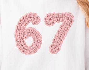 Faux Garn häkeln Six Seven PNG für Mädchen: | Rosa Gen-Alpha Sublimationsdesign (Digitaler Download)