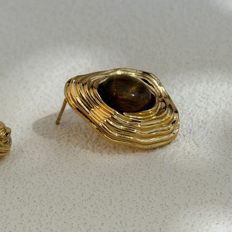 18 kt vergulde tijgeroogsteen of zwarte obsidiaan, organische rimpeloorbellen afbeelding 5