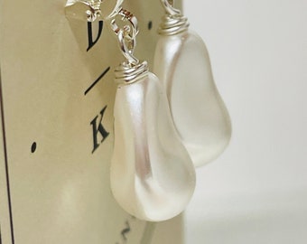 Beautiful Pearl Dangling Earrings * Handmade * Unique * Easy to wear every day Earrings for her