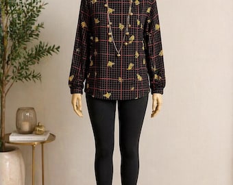 Wyjątkowy model marki Pancaldi, szczególnie dla miłośników koni. Brak metki z rozmiarem, ale pasuje na rozmiar EU 38–40 (S–M).