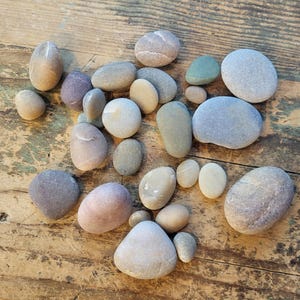 Natural Beach Rocks - (27 pieces)