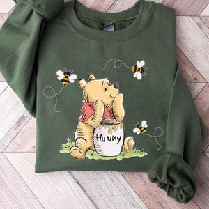 Vintage Pooh Sweatshirt, Winnie The Pooh Sweatshirt, Honey Winnie The Pooh Sweater, Disney Trip Sweater, Disney Family Matching Sweatshirt