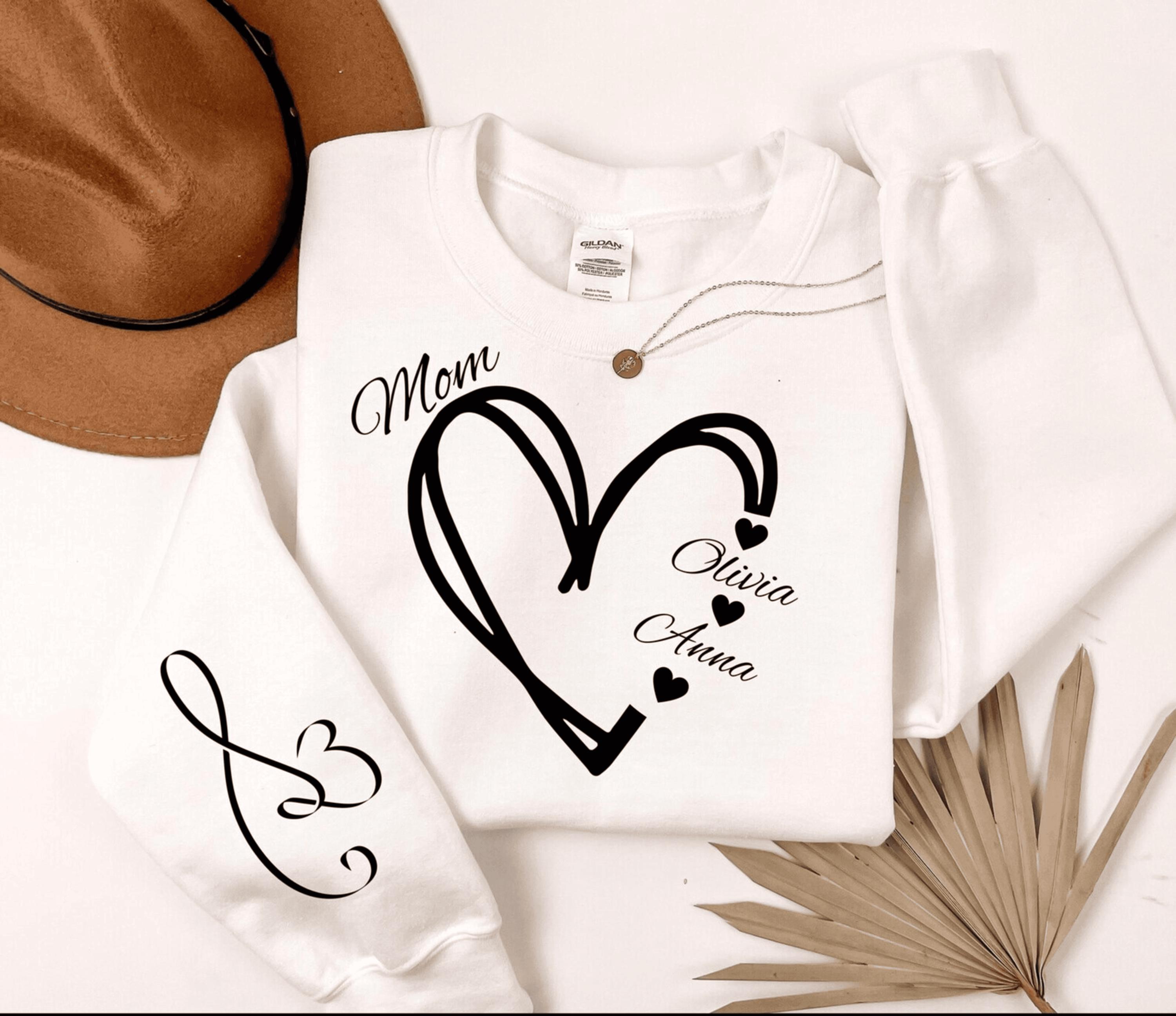 Custom Mama Shirt, Personalized Mom Shirt, Shirt with Kids Names, Gift for Mom Mama, Mom Heart Shirt, Custom Grandma Shirt,Mother's Day Gift