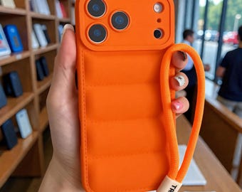Funda de silicona de lujo para iPhone 17 Pro y Pro Max, a prueba de golpes, con correa para la muñeca y cojín de aire