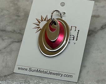 Ovalicious silver and red stainless steel and aluminum pendant (Style #1712)