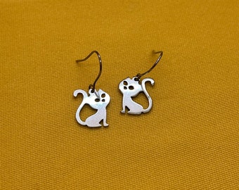 Itty bitty  pretty kitty silver earrings (Style #275)