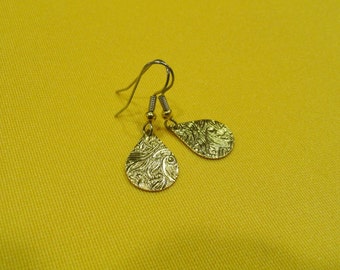 Cry me a river gold teardrop earrings (Style #327)