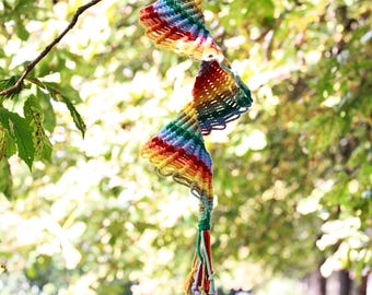 Regenbogen Makramee Windspiel DIY Kit: Boho Bastelset mit Messing Glocke