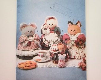Uncut Butterick Crafts 5479 Critter Cookie Tin Covers, Mouse, Bunny, Kitty, Baby Mouse Bunny Kitty, Vintage Sewing Pattern