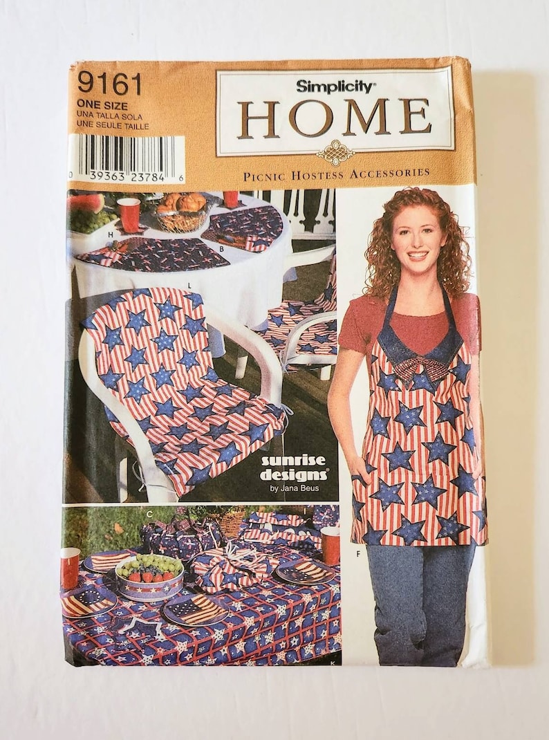 Uncut Simplicity Home 9161, Picnic Accessories Apron, Place Mat, Tablecloth, Coasters, Mitt, Reversible Chair Cover, Vintage Sewing Pattern