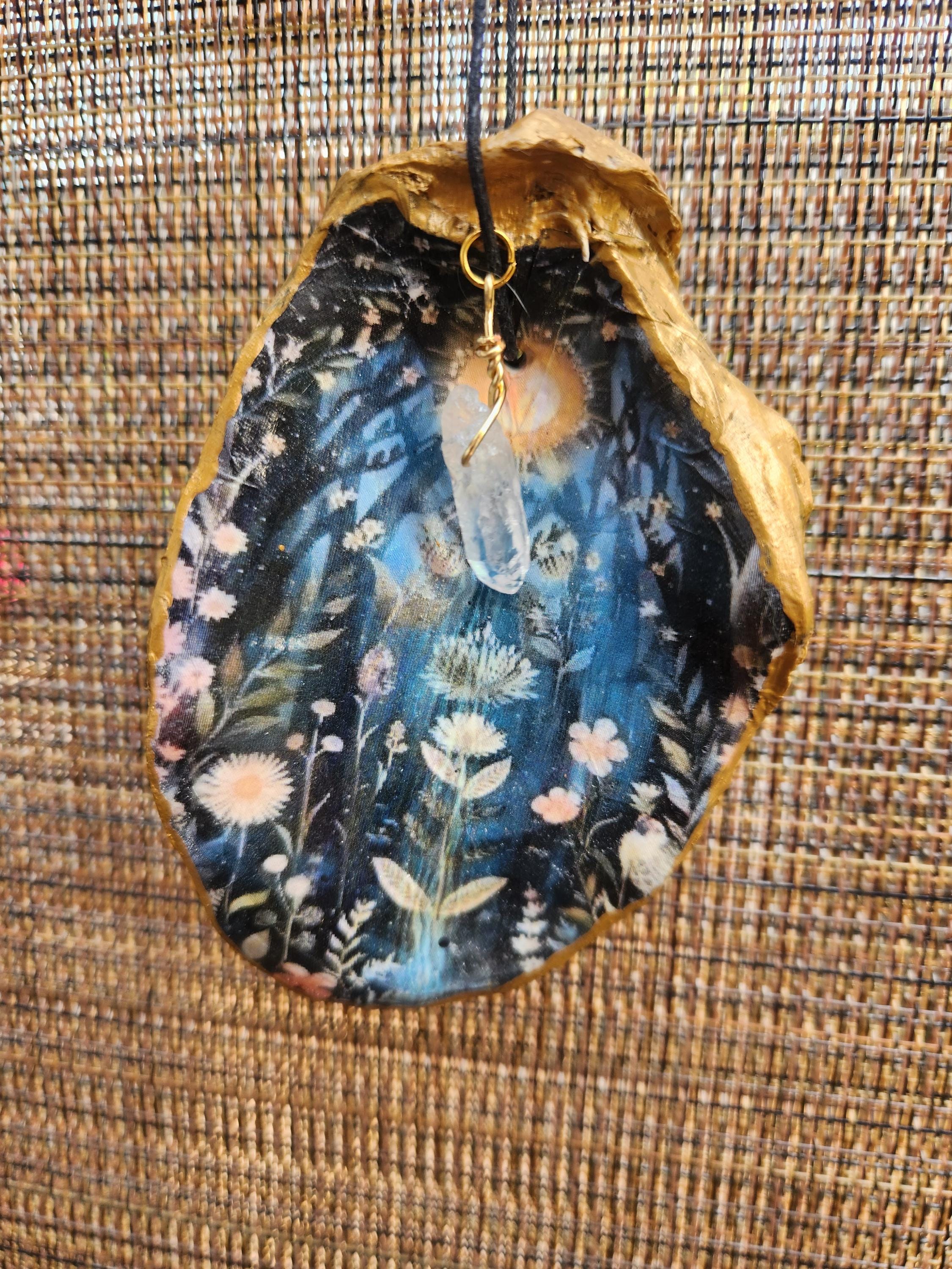 Talimanok Shell Floral Oyster Shell Talisman – Gilded Edges, Clear Quartz Crystal Charm ...
