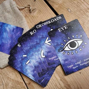 Cartes runes sorcières - cartes Rune de sorcière galaxie - divination pour sorcières - Wicca - cartes Oracle - deck Oracle Rune de sorcière - cadeau pour une sorcière