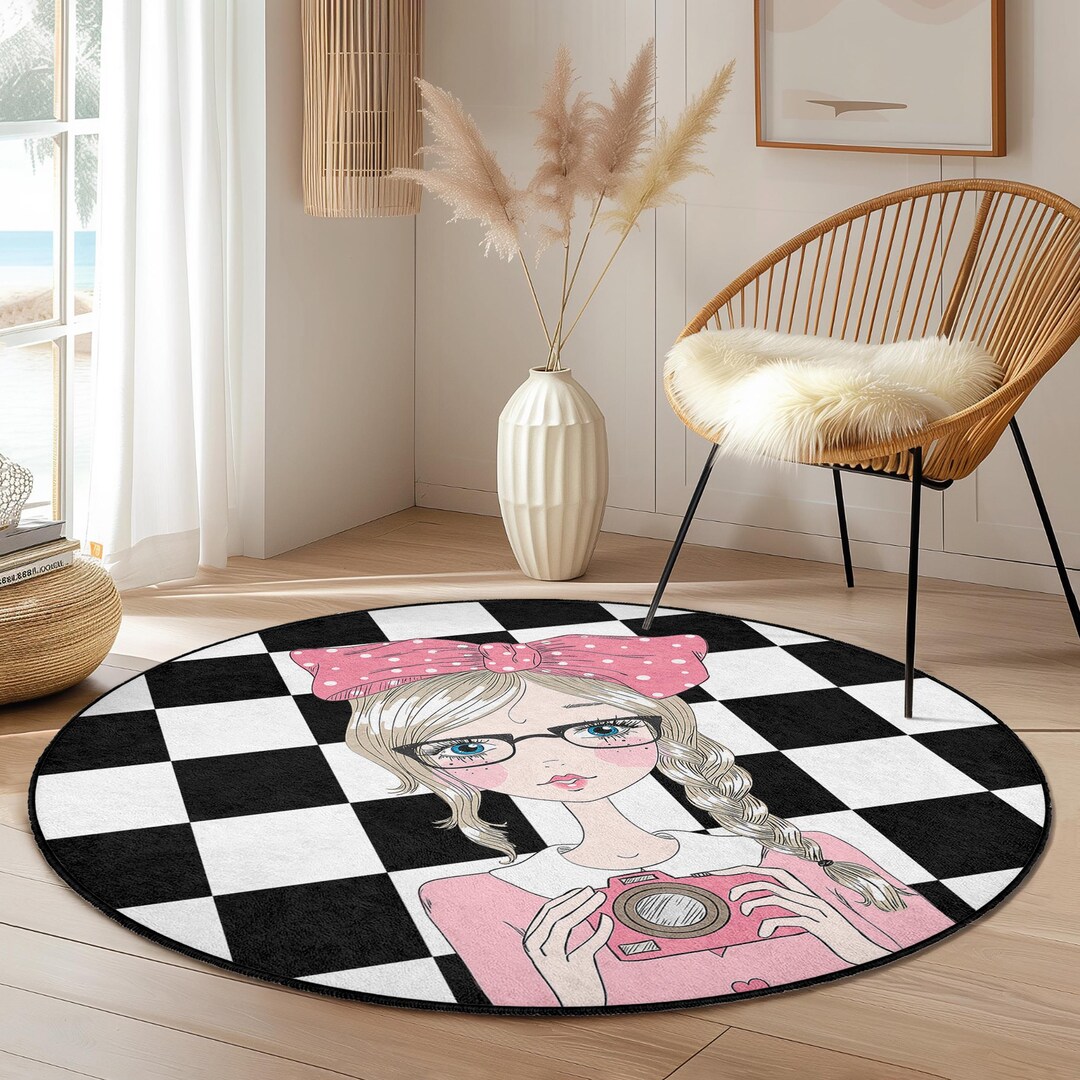 Charming Black and White Checkered Round Rug | Stylish Living Room ...