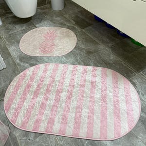 Elegant Pink Striped Bathroom Rug Set | Soft Cotton Bath Mats | Durable Non-Slip Rectangle Rugs for Home Décor