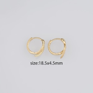 18K Gold Filled Snake Hoops Earrings,Dainty Hoops,Gold Huggies Hoops,Minimalist Earrings,Gift for Her