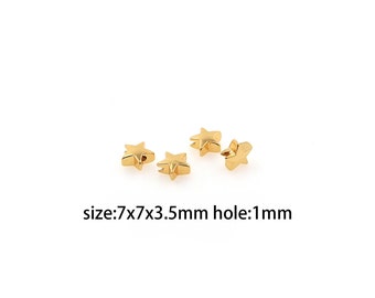 Puede incluir: Cuatro cuentas de metal de color dorado en forma de estrella con un agujero en el centro. Las cuentas miden aproximadamente 7 mm x 7 mm x 3,5 mm y tienen un agujero de 1 mm.  size:7x7x3.5mm hole:1mm