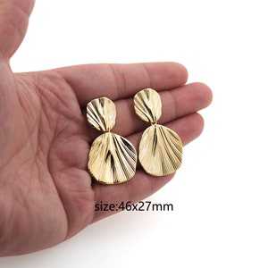 18K Gold Filled Disc Stud Earrings,Dainty Geometric Earrings,Everyday Earrings,Handmade Earrings
