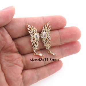 18K Gold Filled Butterfly Hoop Earrings,Dainty Insect Earrings,Minimalist Earrings,Gold Hoop Earrings,Huggie Earrings