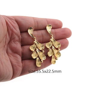 18K Gold Filled Leaf Pendant Earrings,Dainty Leaf Earrings,Minimalist Earrings,Everyday Earrings