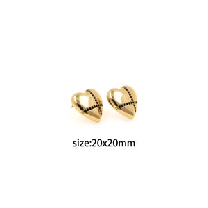 18K Gold gefüllte Herz Ohrstecker, zierliche Ohrringe, minimalistische Ohrringe, Gold Hoop Ohrringe, Huggie Ohrringe