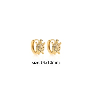 Créoles tortue en or 18 carats, boucles d'oreilles animaux CZ Micro Pave, boucles d'oreilles de tous les jours, boucles d'oreilles faites main