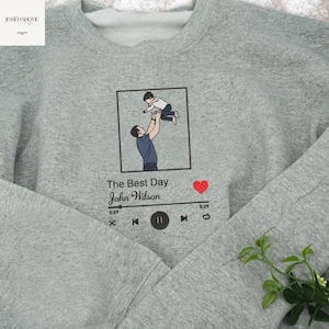 Custom Dad Photo Embroidery Sweatshirt, Custom Varsity Embroidered T-shirt, Gift For Mom, Gift For Dad, Unisex Crewneck, Christmas Gift