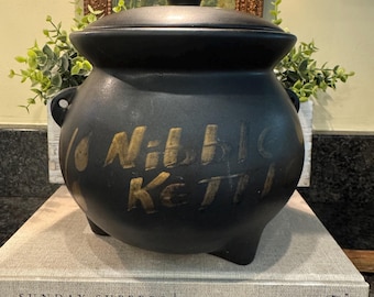 Barattolo per biscotti McCoy Pottery Nibble Kettle