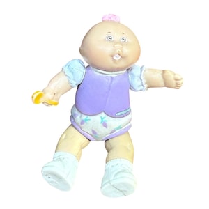 Vintage 1984 Cabbage Patch Kids PVC Figurine Girl Purple Outfit Yellow Rattle