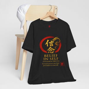 Camiseta unisex &quot;Creencia y Ser&quot;, camiseta con kanji &quot;Fuerza Interior&quot;, camiseta &quot;Sendero del Guerrero&quot;, camiseta &quot;Transformación Interior&quot;, camiseta con gráfico de dragón espiritual