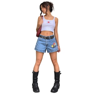 Pantalones cortos vaqueros vintage Fingercroxx – Parche de la paz con estampado de Pac-Man – Cintura 30