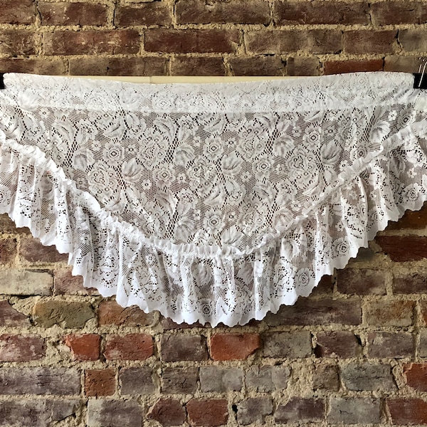 JC Penney Curtain Lace Valance Flowers Ruffled Cottage Chic Vintage   White   W 42"xL 21"