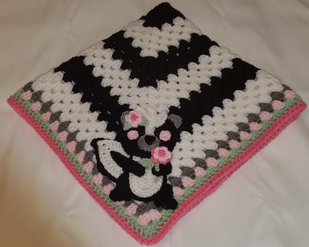 Crochet Appliqued Baby Blanket Crochet Boho Skunk Applique Etsy