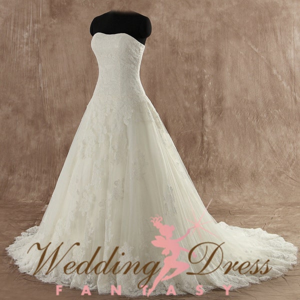 Gorgeous Lace Wedding Dress Custom Made to your Measurements Soft Sweetheart Neckline from award winning Bridal Salon