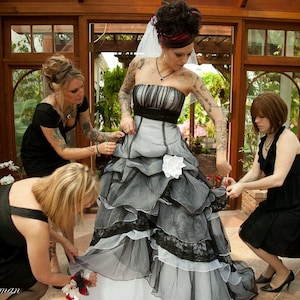 Gorgeous Black and White Wedding Dress Gray Gothic Bridal Gown Halloween Wedding Unique Offbeat Colorful Vintage Goth