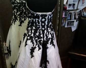 Gorgeous Black and White Wedding Dress Strapless