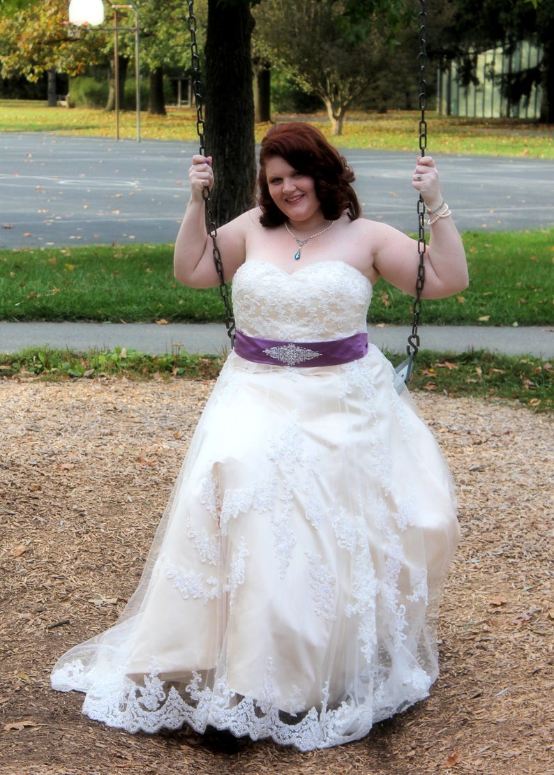 Plus Size Lace Wedding Dress, Plus Size Bridal Gown, Plus Sized Wedding ...