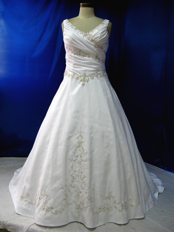 beautiful plus size wedding gowns