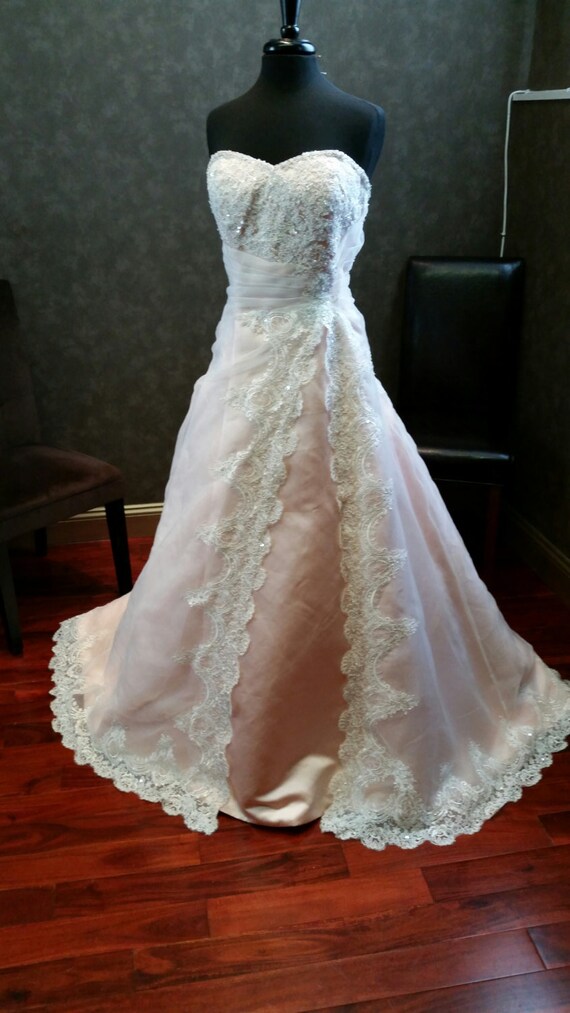 Peaches And Cream Slimming Wedding Dress With Organza And Lace Etsy
