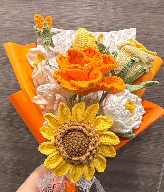 母の日ギフト かぎ針編みの花束：ひまわり、バラ、ユリの編み花 - Etsy