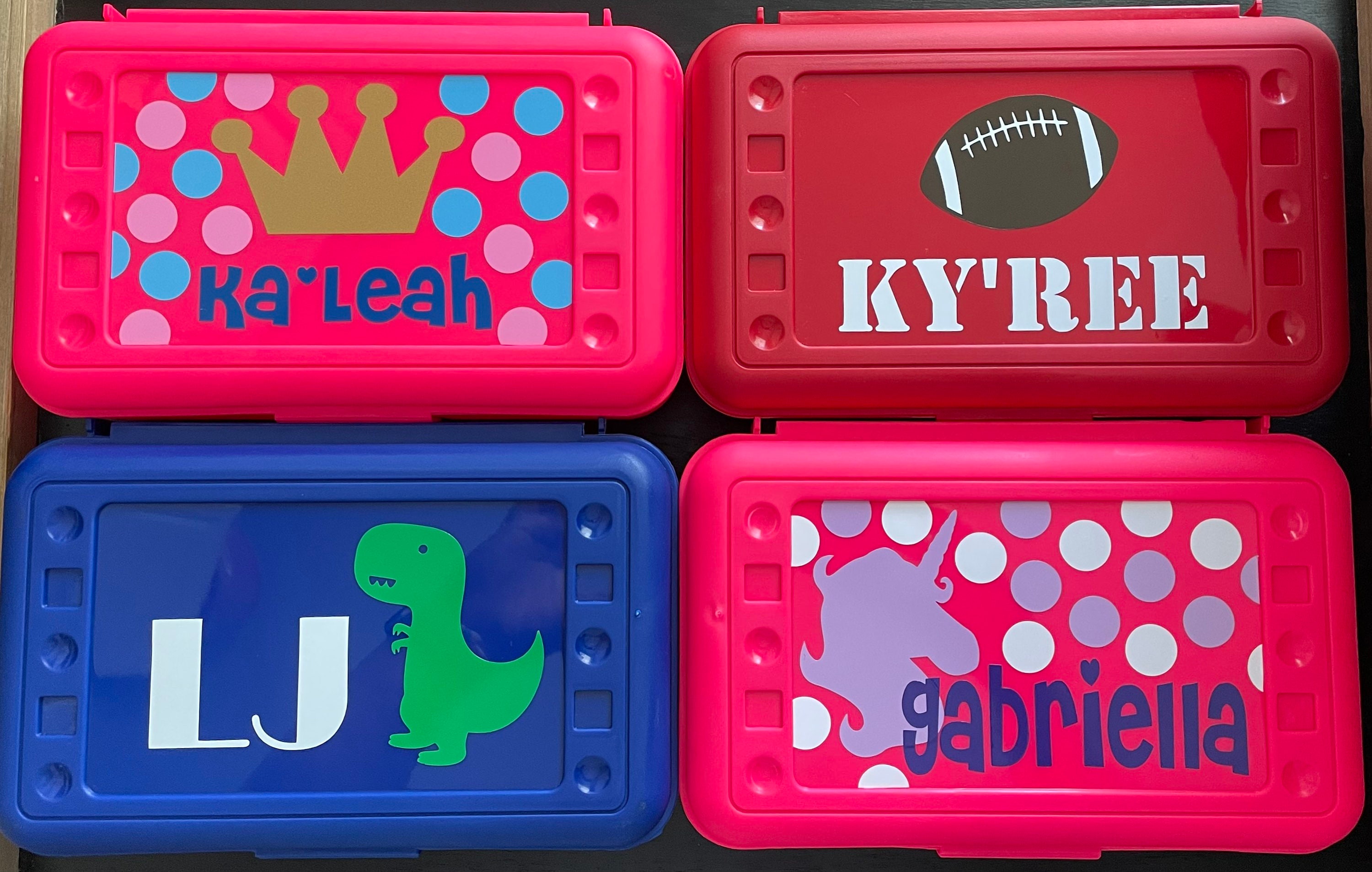 Personalized Crayon Case/ Pencil Box/ Marker Set/ Kids Gift/ Arts and  Crafts Kids/back to School/art Party Favors/ School Supplies 