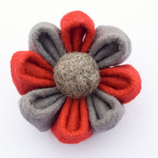 Brooch Filzblume Hand Work